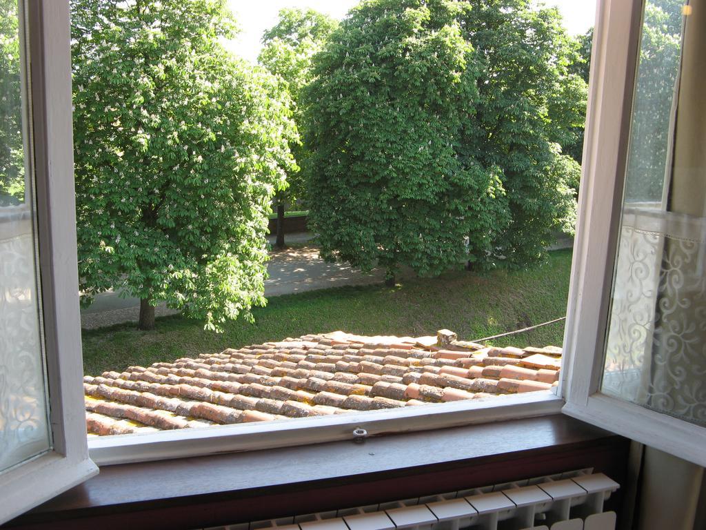 La Terrazza Fra Le Torri Apartment ลุคคา ภายนอก รูปภาพ
