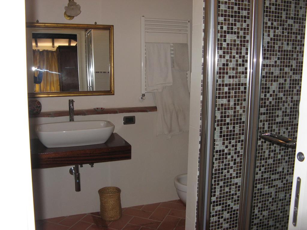 La Terrazza Fra Le Torri Apartment ลุคคา ภายนอก รูปภาพ